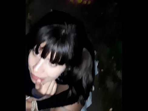 ❤️ 在街上膨胀的阴茎，以换取糖果 ️ Porno fb﹏﹏